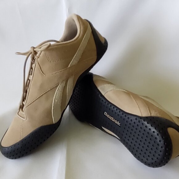 Reebok brown suede lace-up shoes, size 8 - Picture 5 of 6